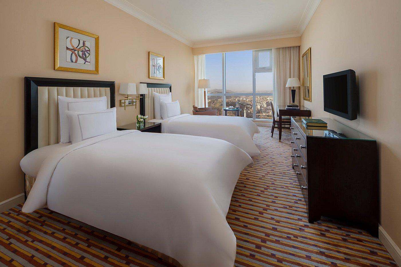 Swissôtel Al-Maqam Hotel